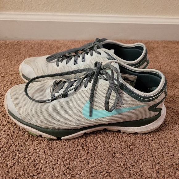 womens size 7.5 Nike - Picture 7 of 8